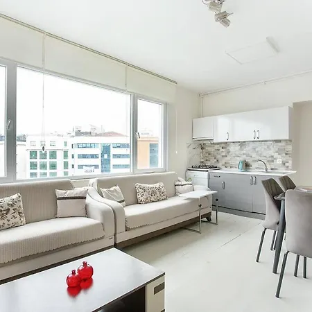 Central With Amazing City View Near Cevahir Mall In Sisli Apartment