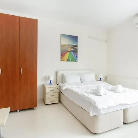 Central With Amazing City View Near Cevahir Mall In Sisli *